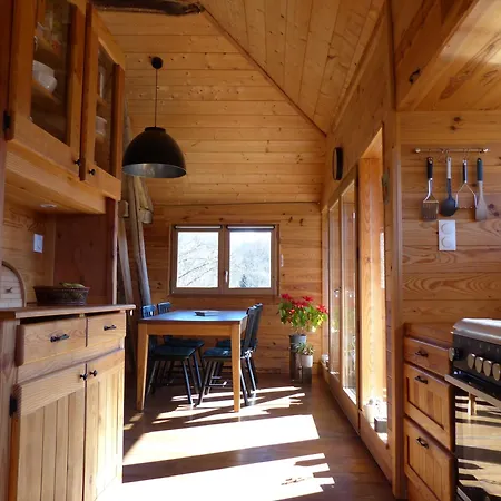 Feriehus La Gailarde Au Millieu De Notre Ferme Avec Son Ruisseau Et Sa Mare