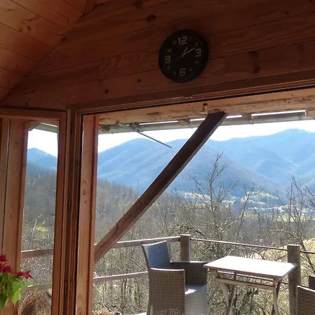 La Gailarde Au Millieu De Notre Ferme Avec Son Ruisseau Et Sa Mare Feriehus *