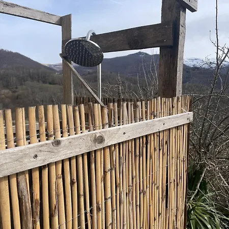 La Gailarde Au Millieu De Notre Ferme Avec Son Ruisseau Et Sa Mare Feriehus *